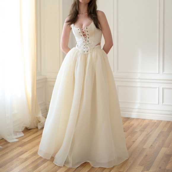 Selkie Ballroom Skirt - Picture 1 of 4